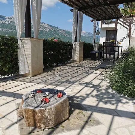 Villa Didovina *