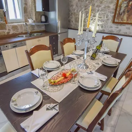 Villa Didovina *